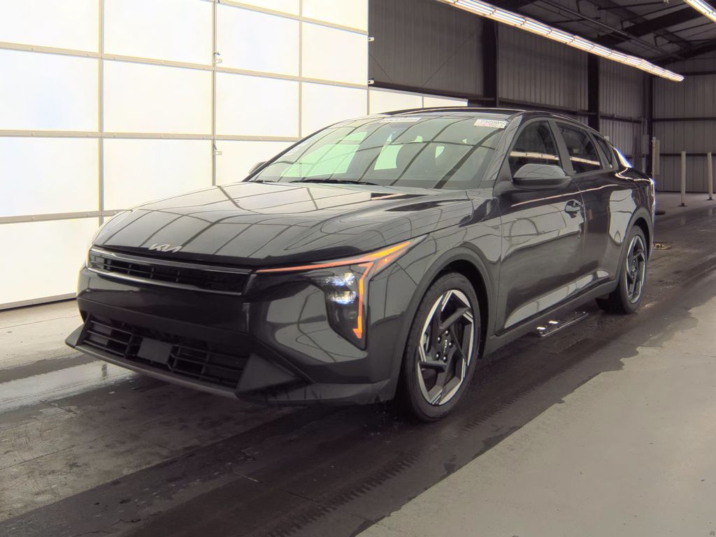 2025 Kia K4 EX photo