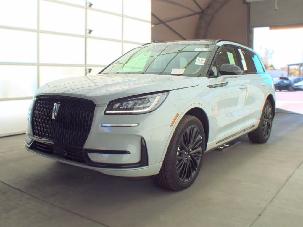2025 Lincoln Corsair Premiere photo