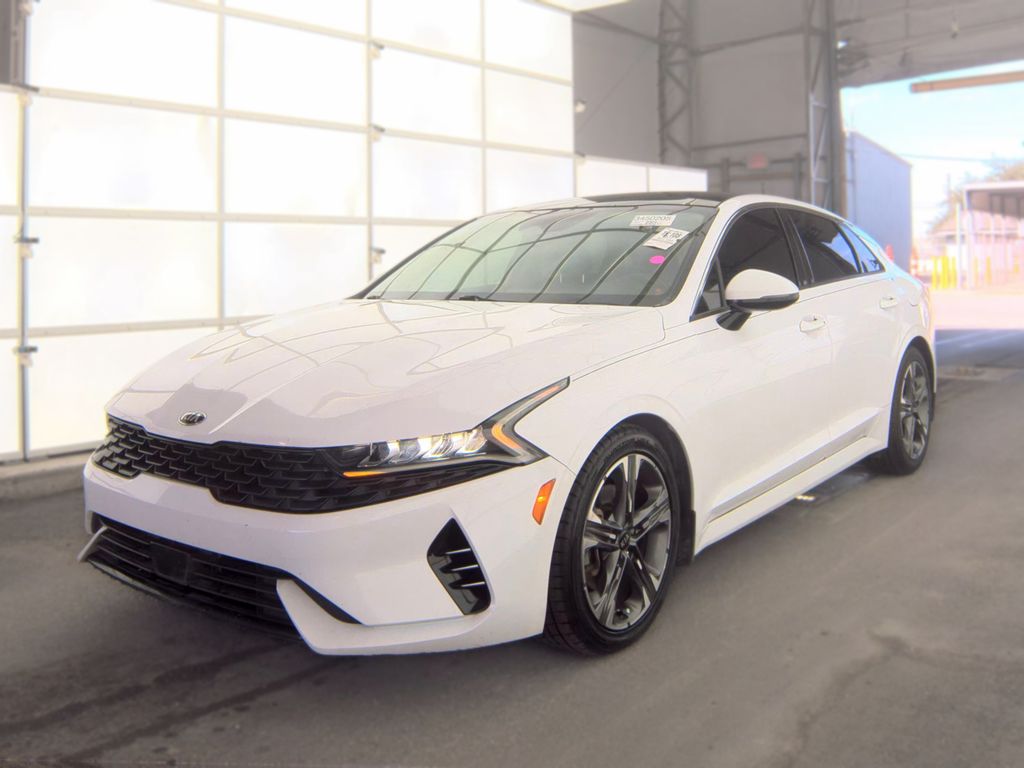 2021 Kia K5 EX photo