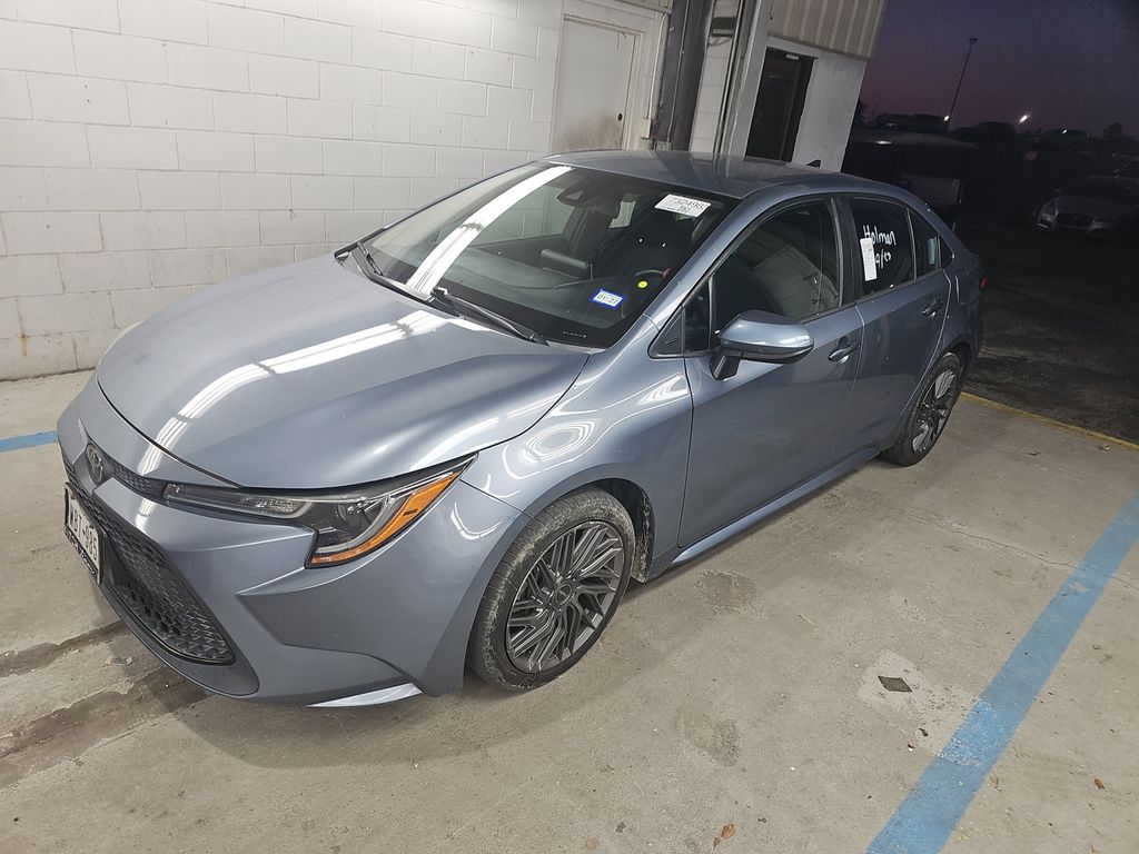2021 Toyota Corolla LE photo