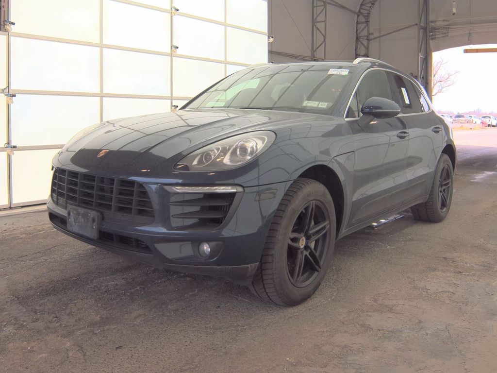 2015 Porsche Macan S photo