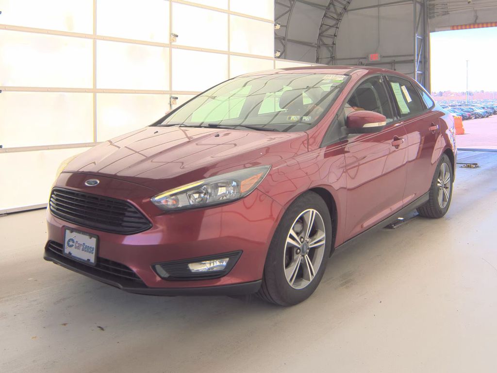 2017 Ford Focus SE photo
