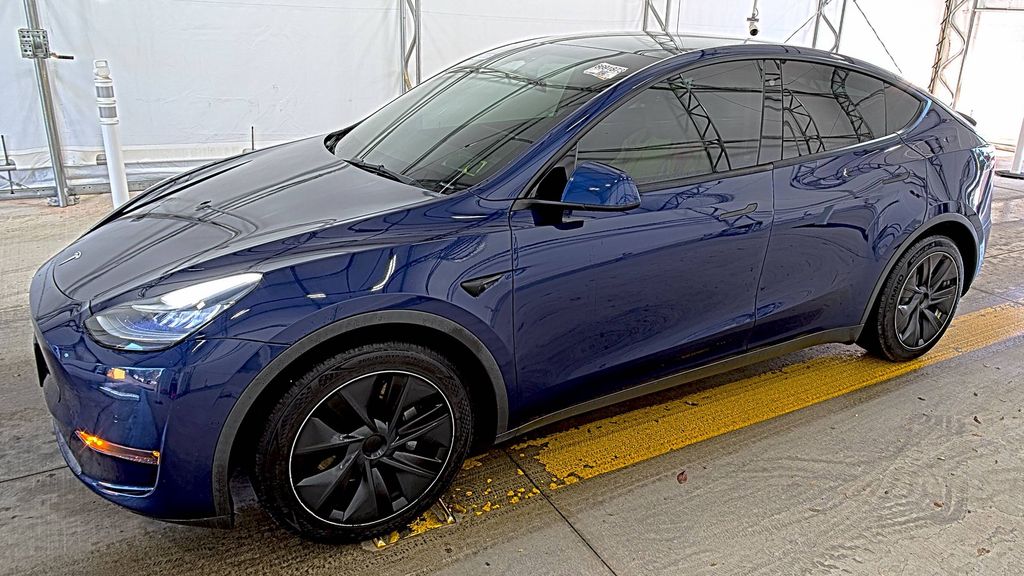 2021 Tesla Model Y Long Range photo