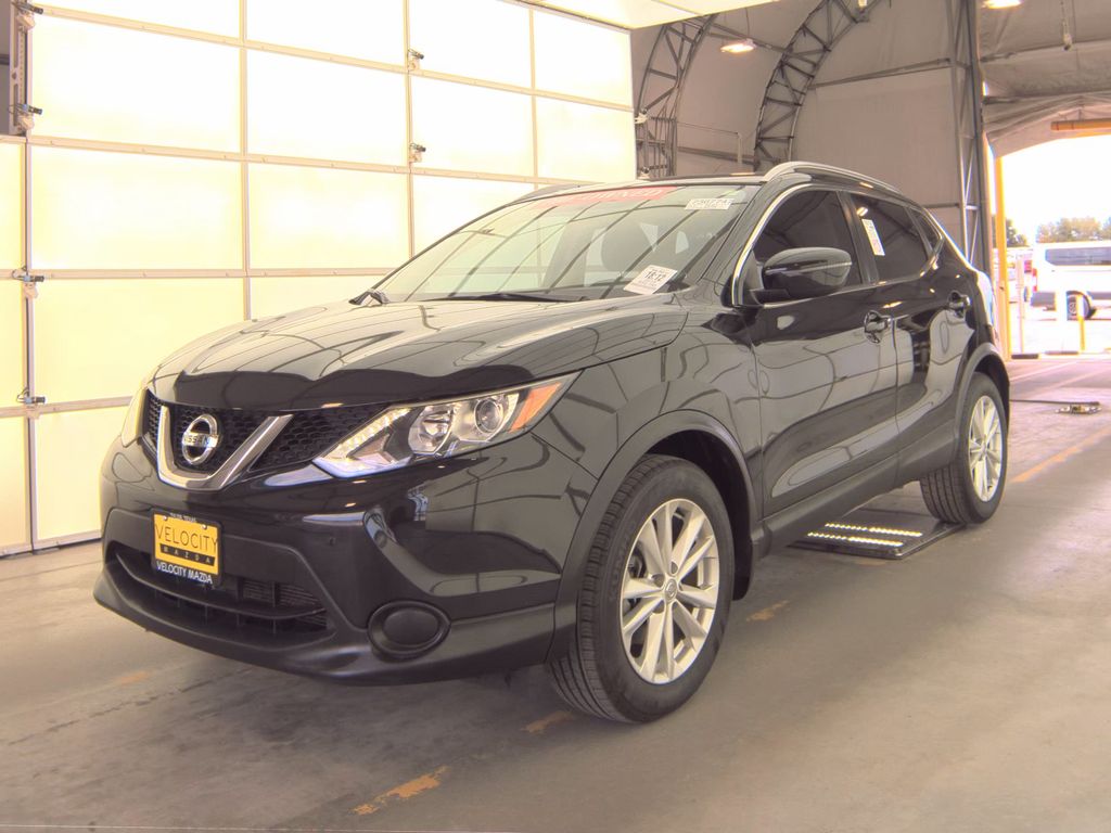 2018 Nissan Rogue SV photo