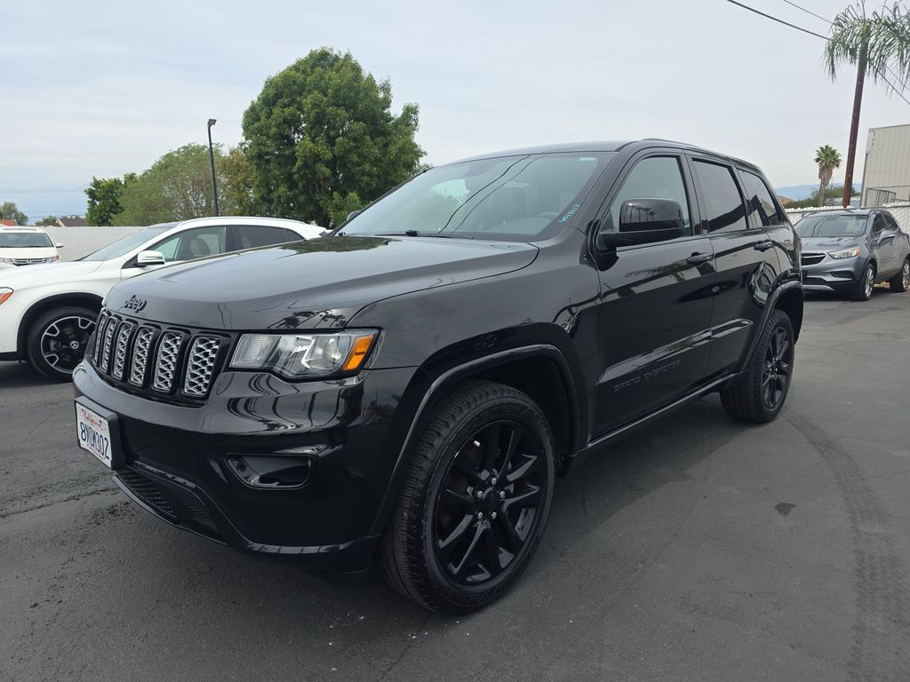 2018 Jeep Grand Cherokee Altitude photo