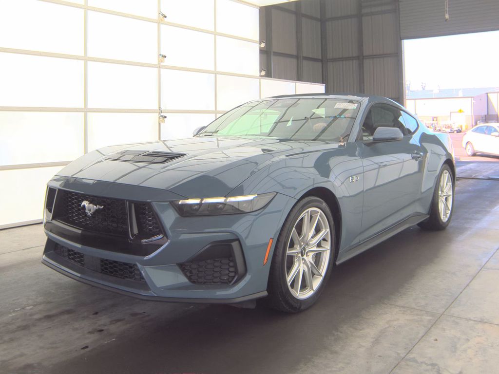 2025 Ford Mustang GT Premium photo