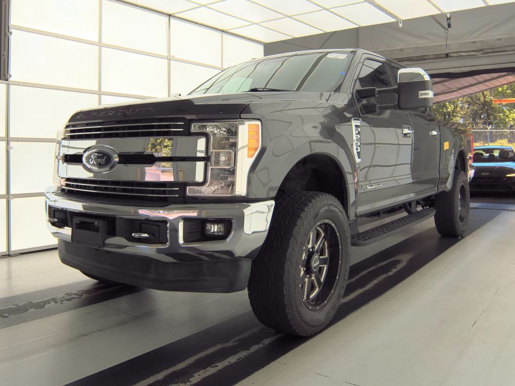 2017 Ford F-250 Lariat photo