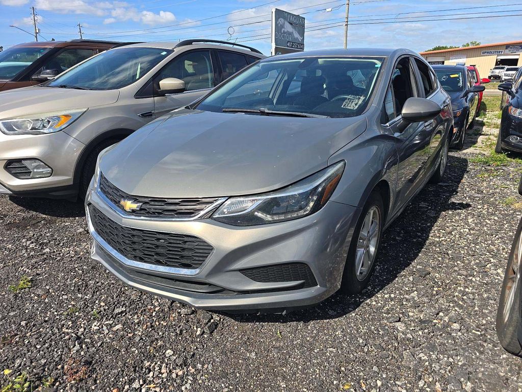 2018 Chevrolet Cruze LT photo