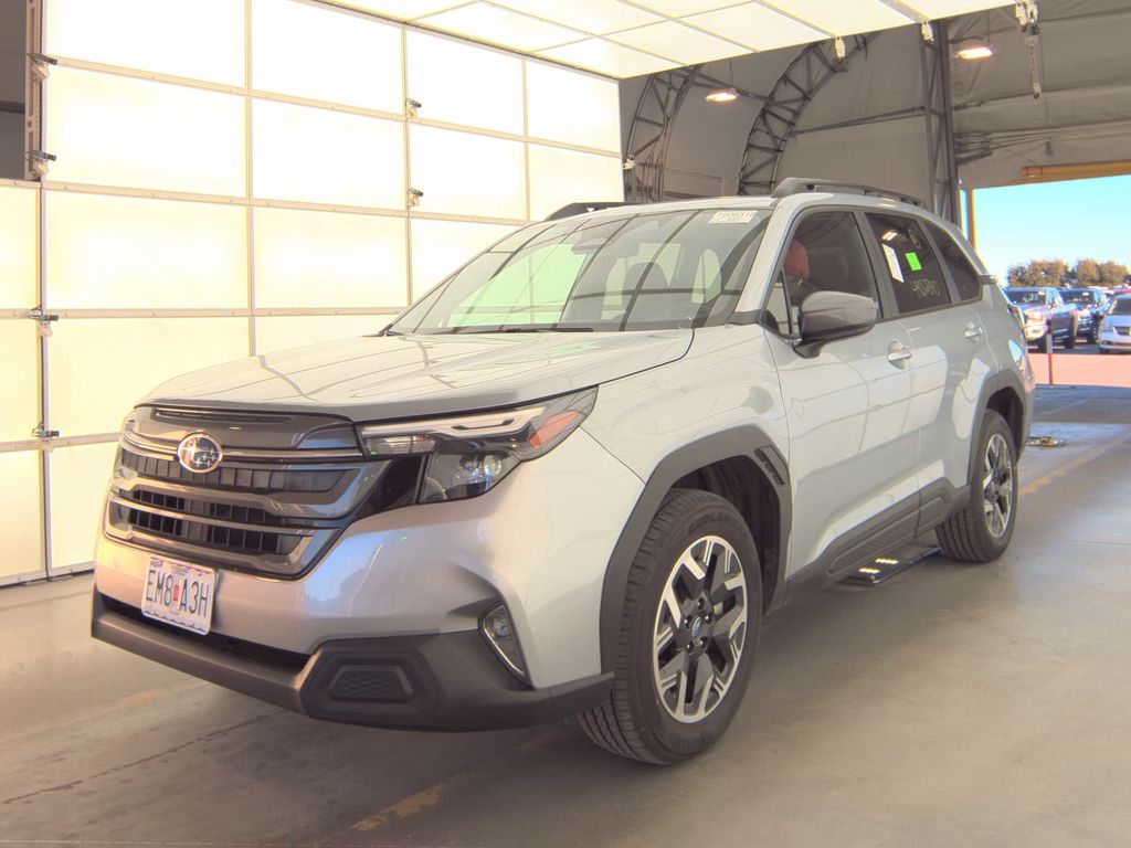 2025 Subaru Forester Premium photo