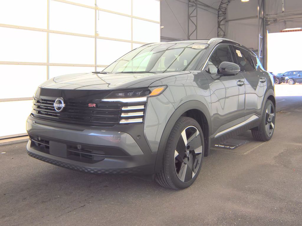 2025 Nissan Kicks SR photo