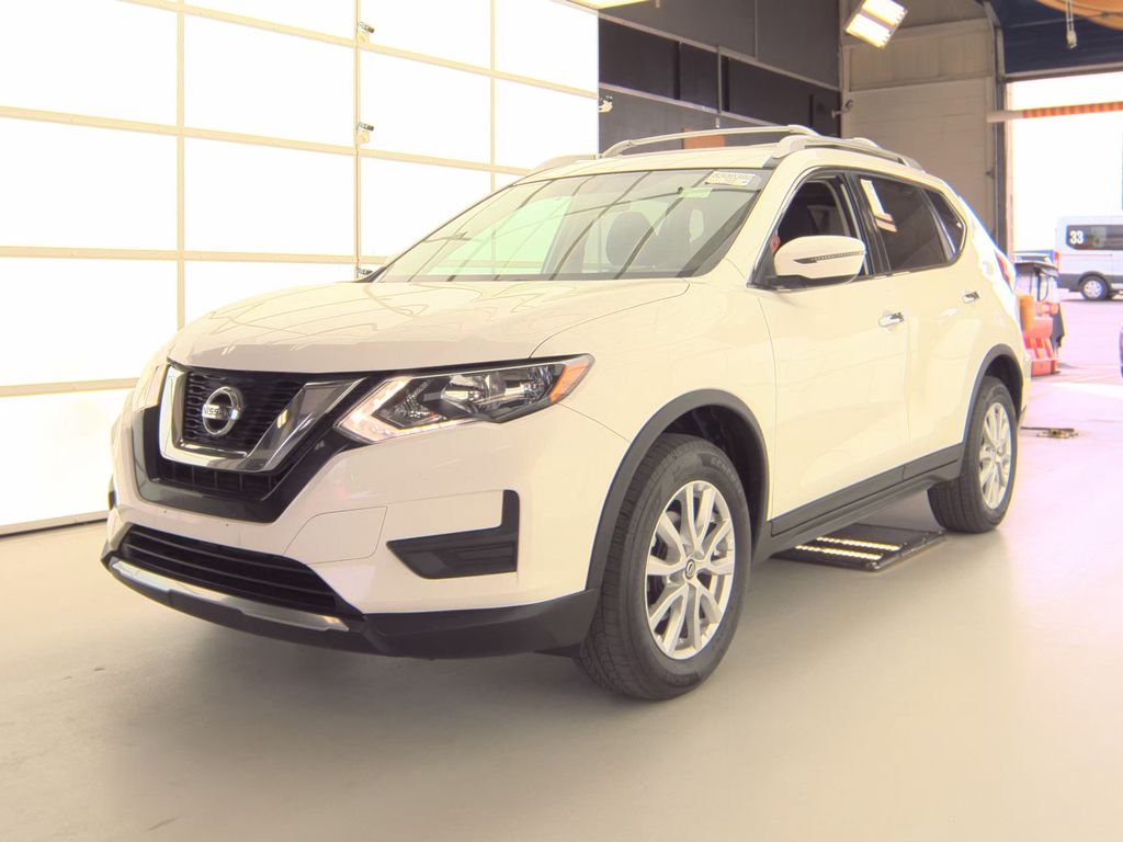 2017 Nissan Rogue SV photo
