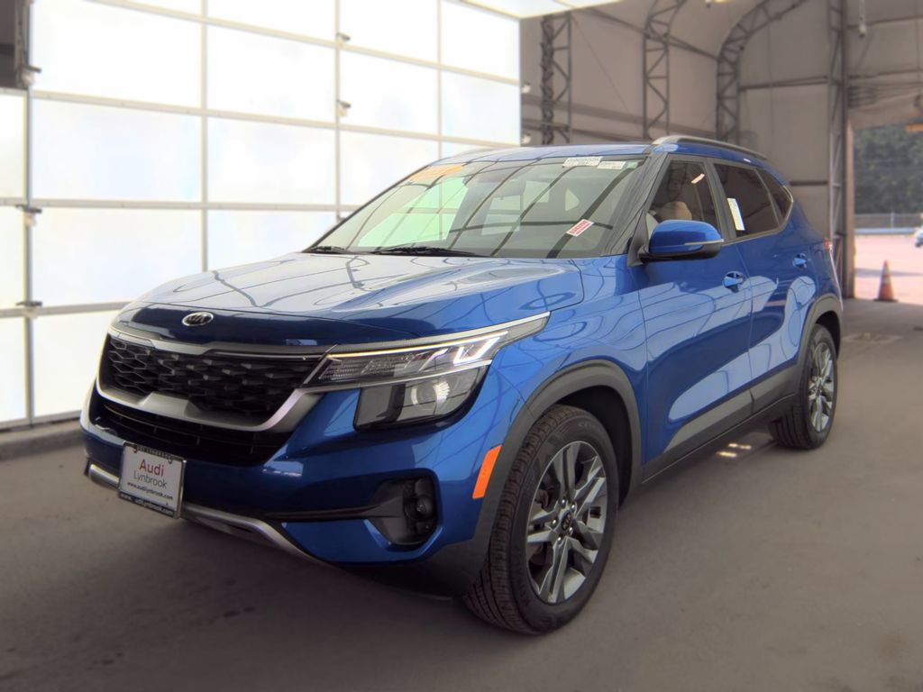 2021 Kia Seltos S photo