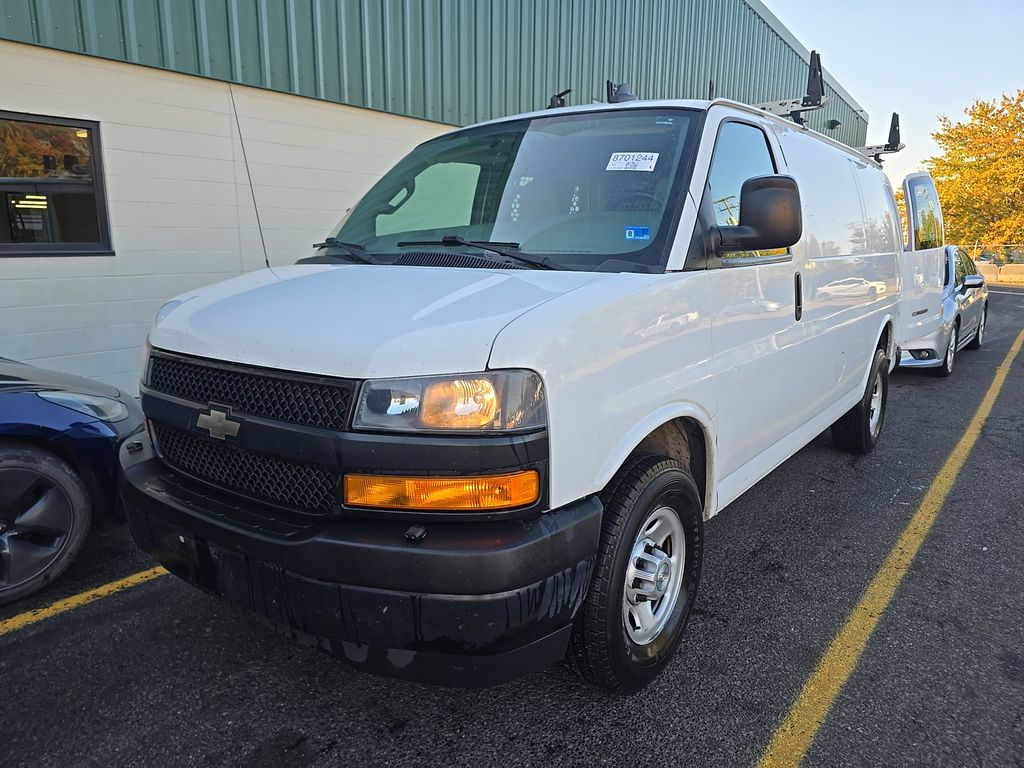 2021 Chevrolet G2500 Cargo photo