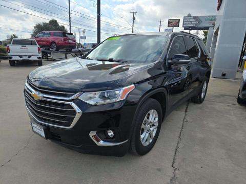 2021 Chevrolet Traverse LT Cloth photo