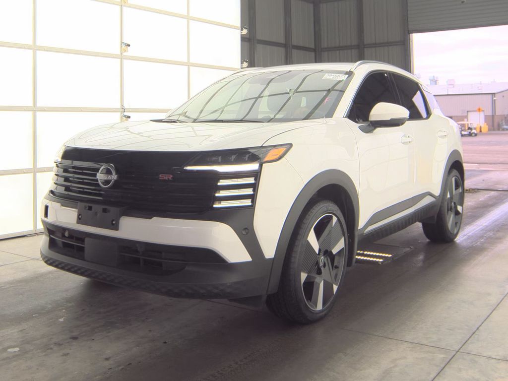 2025 Nissan Kicks SR photo