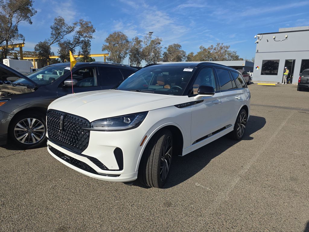 2025 Lincoln Aviator Black Labl photo