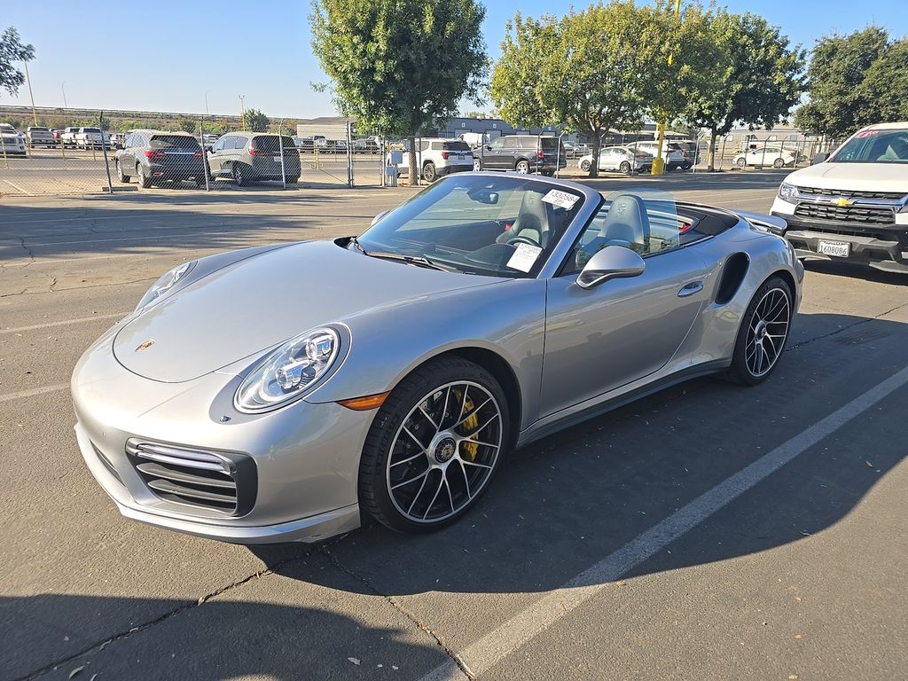 2018 Porsche 911 Turbo S photo