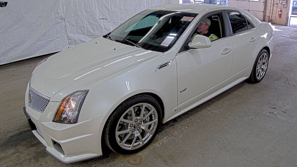 2010 Cadillac CTS V photo