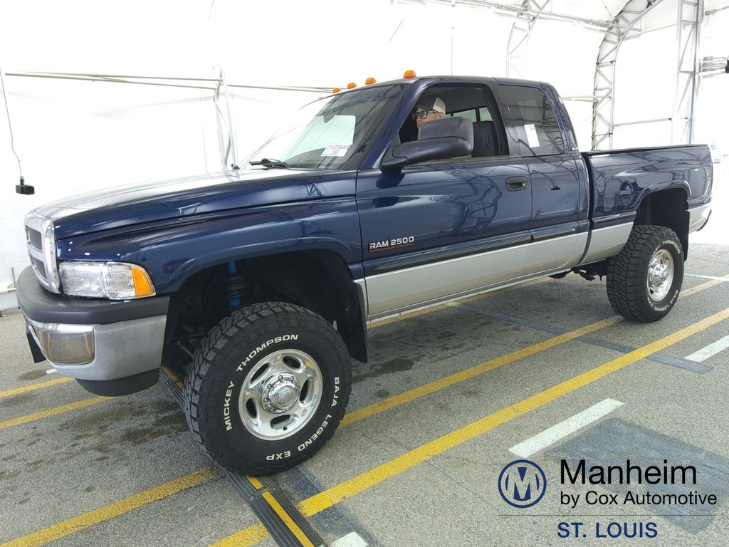 2002 Dodge RAM 2500 SLT photo