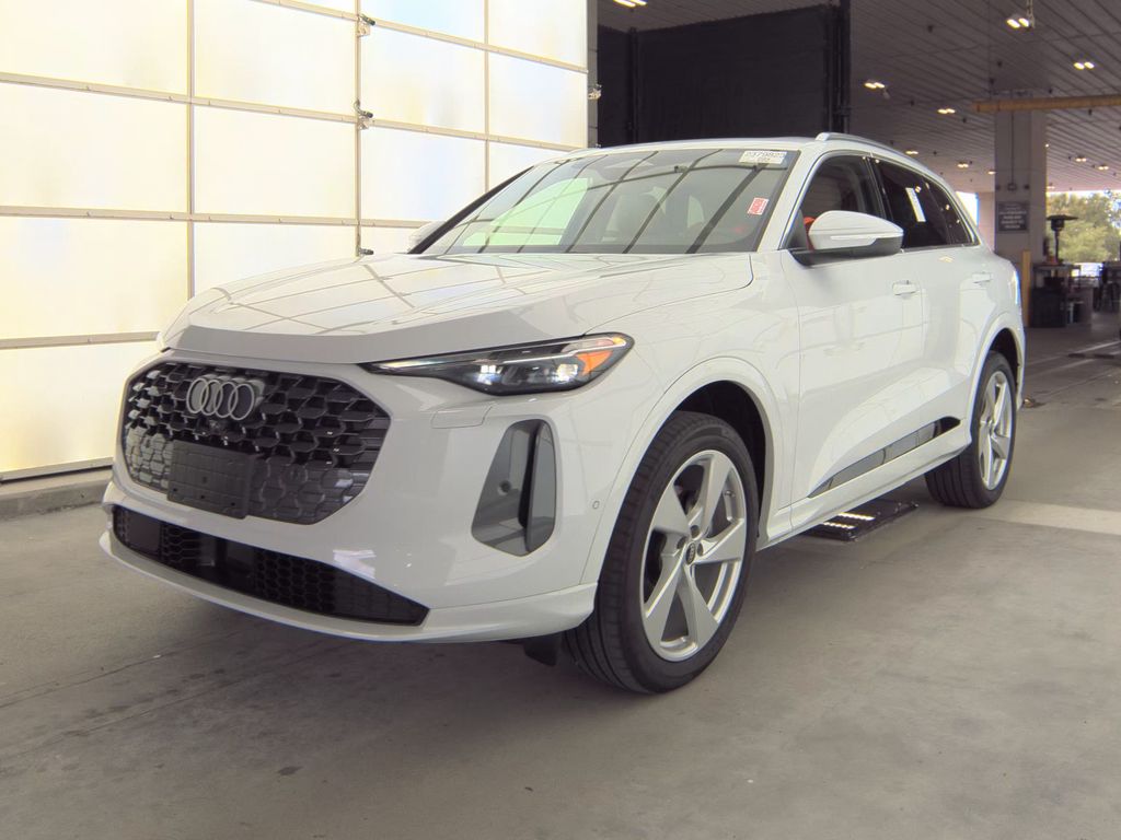 2025 Audi Q5 Premium + photo
