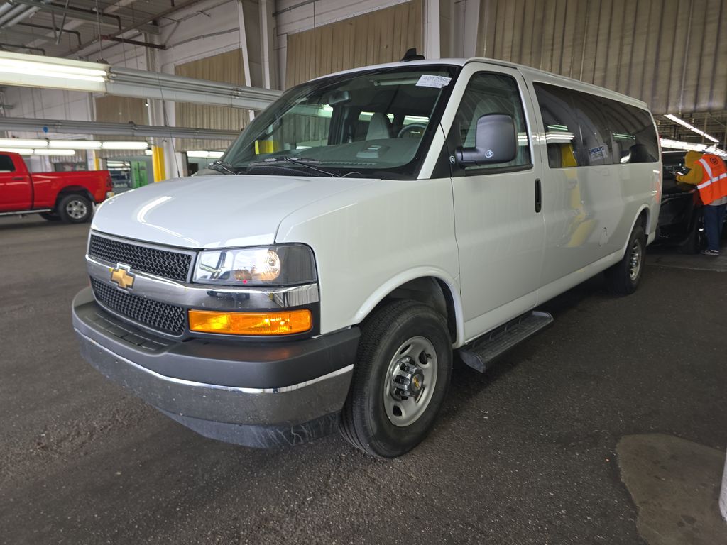 2025 Chevrolet 3500 LT photo