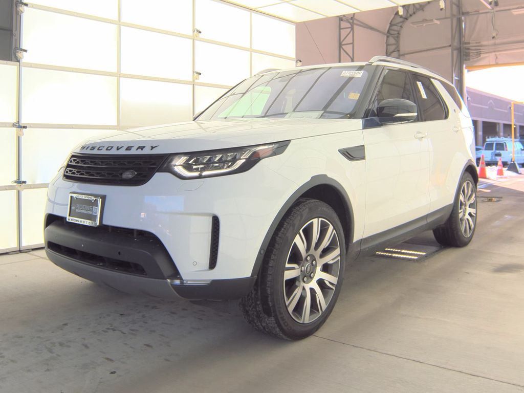 2018 Land Rover Discovery HSE photo