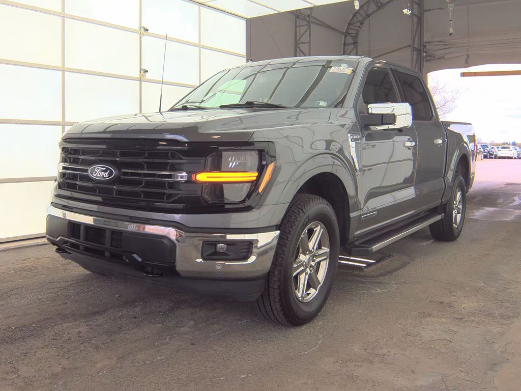 2025 Ford F-150 XLT photo