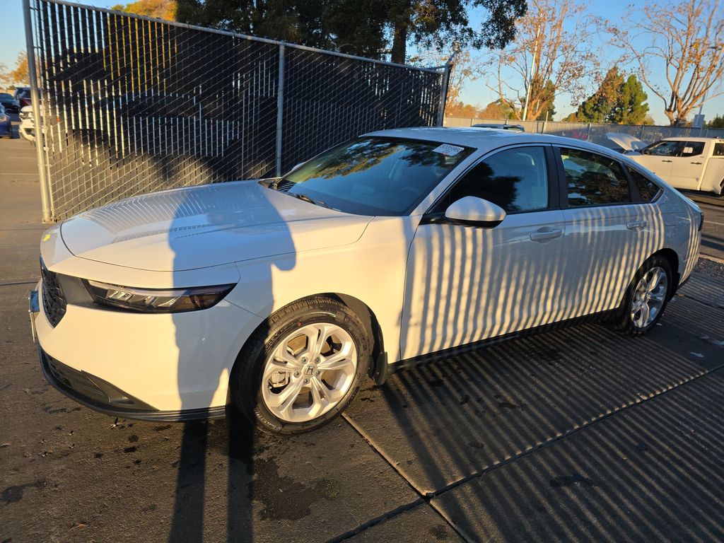 2025 Honda Accord LX photo