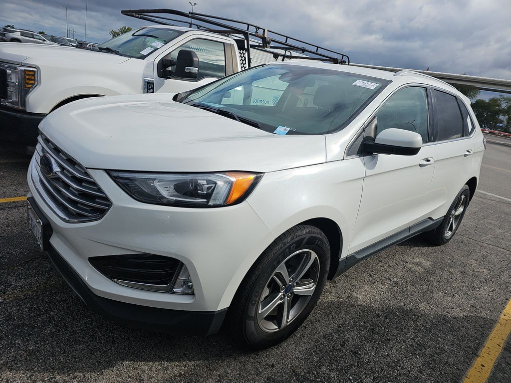 2021 Ford Edge SEL photo