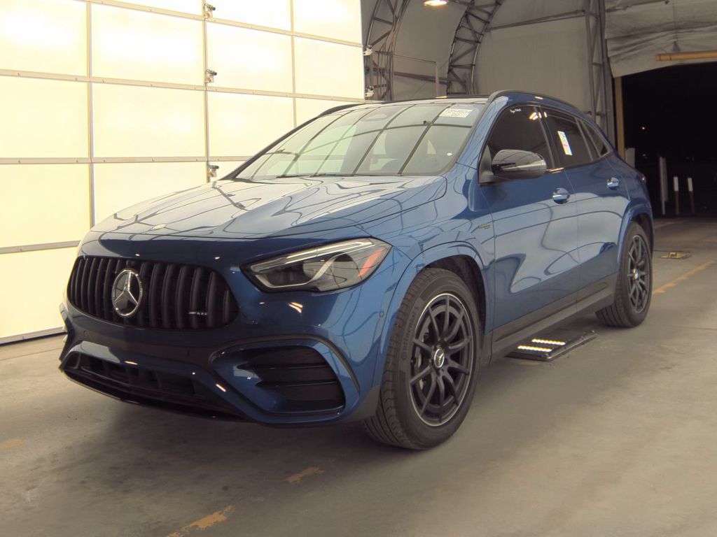 2025 Mercedes-Benz GLA AMG GLA 35 photo