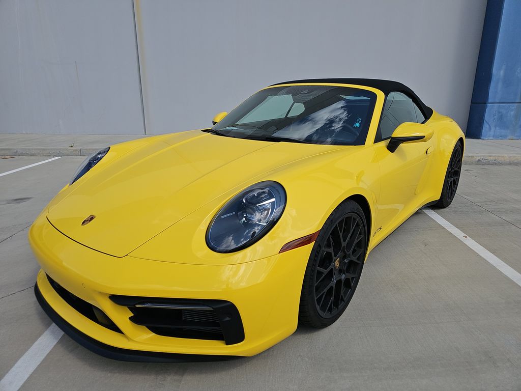 2023 Porsche 911 Carr 4 GTS photo