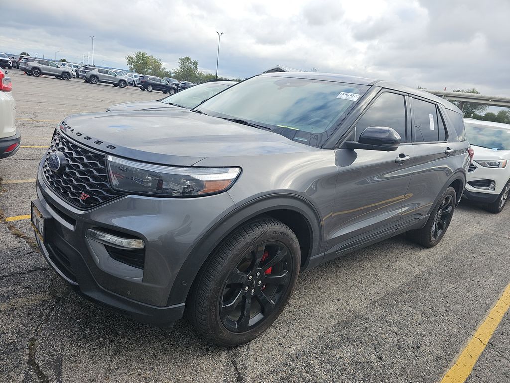 2021 Ford Explorer ST photo