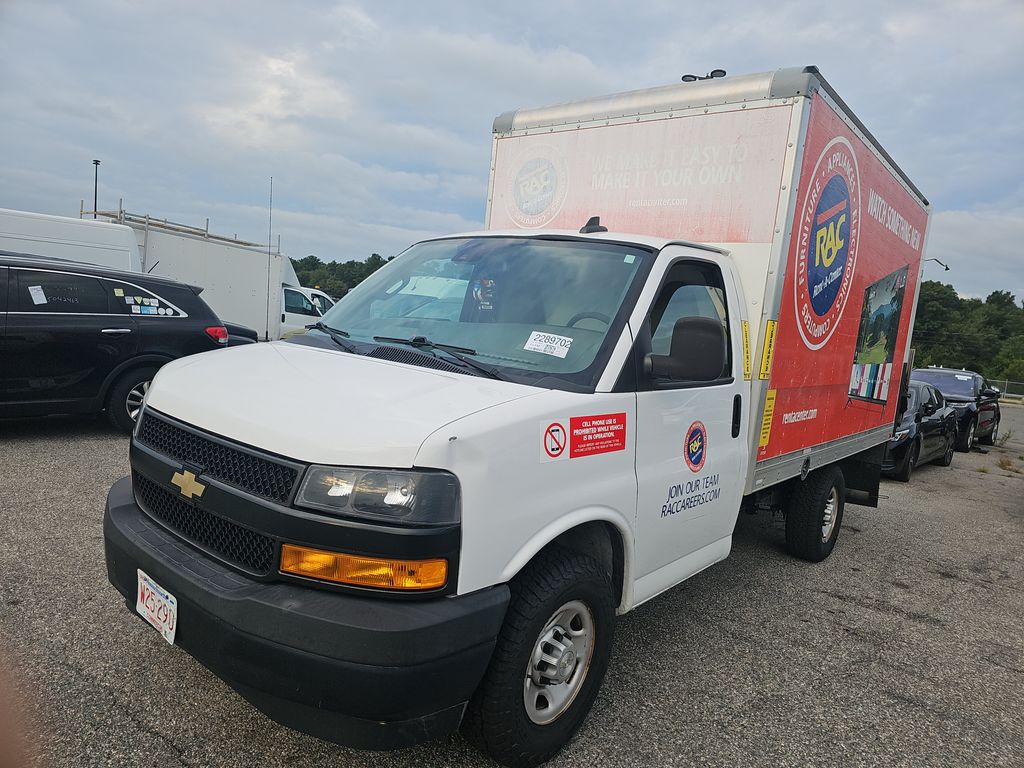 2021 Chevrolet G3500 Cutawy photo