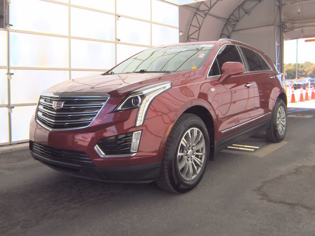 2019 Cadillac XT5 Luxury FWD photo