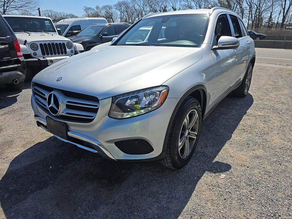 2016 Mercedes-Benz GLC GLC300 photo