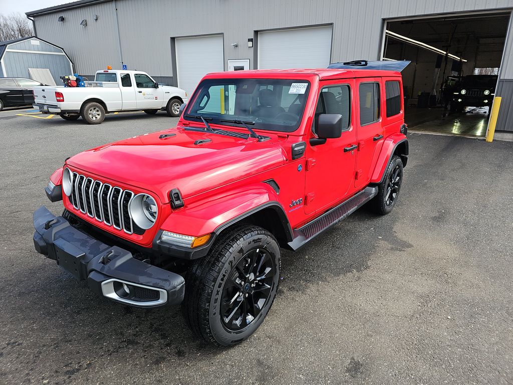 2025 Jeep Wrangler Sahara photo