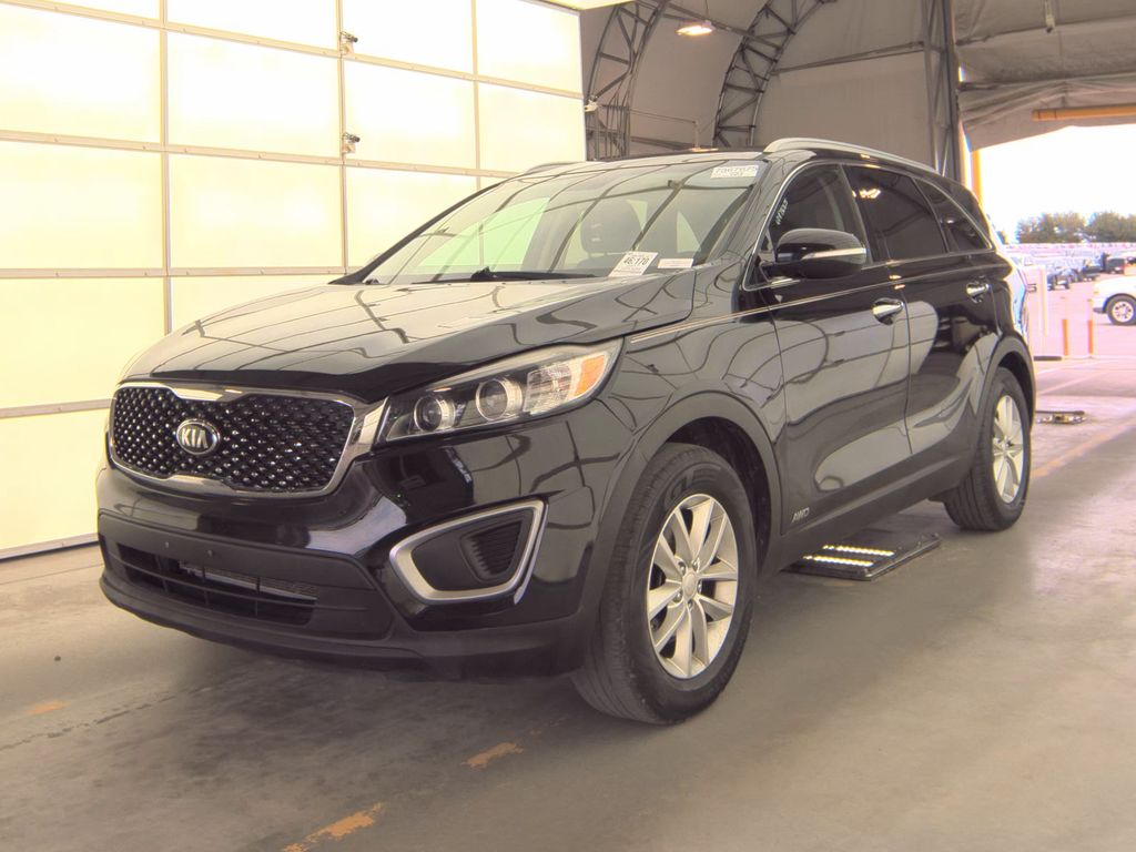 2017 Kia Sorento LX photo