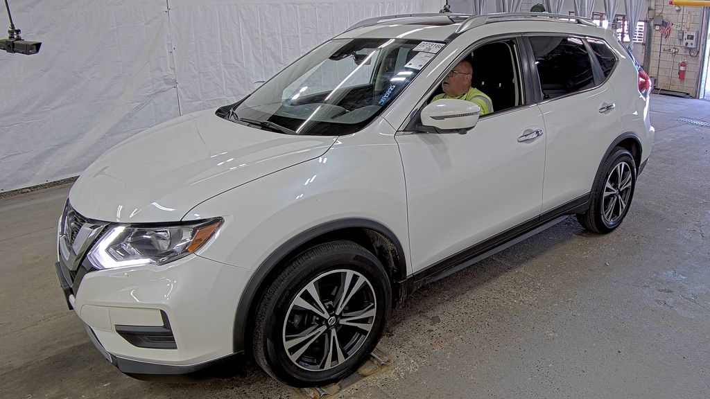 2019 Nissan Rogue SV photo