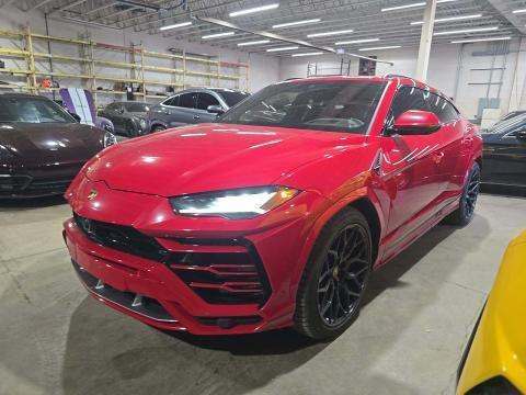 2020 Lamborghini Urus Base photo