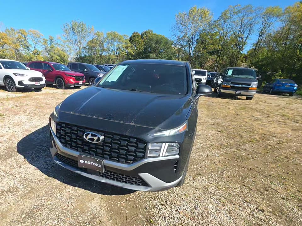 2021 Hyundai Santa Fe SE photo