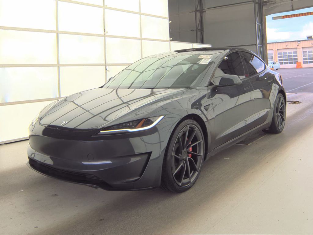 2025 Tesla Model 3 Perform photo