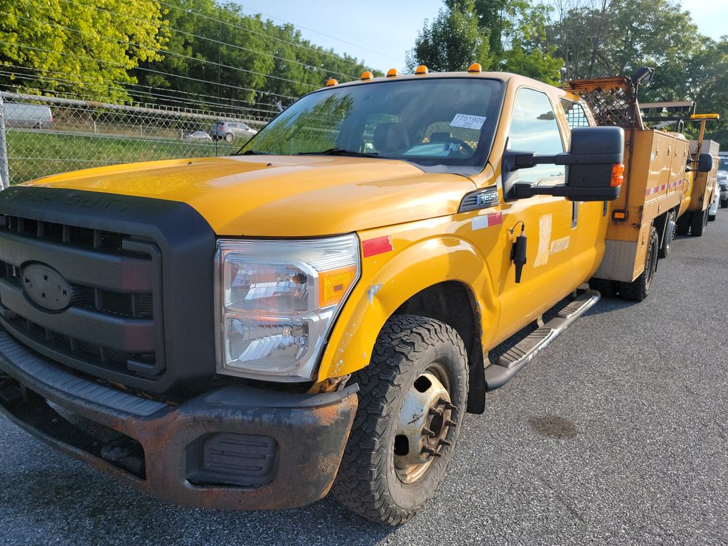 2012 Ford F-350 DRW XL photo
