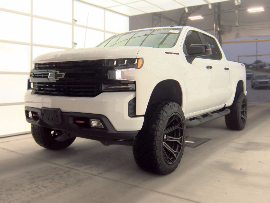 2021 Chevrolet 1500 SLV RST photo