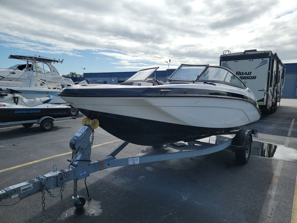 2019 Yamaha Boat photo
