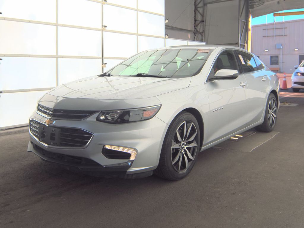2018 Chevrolet Malibu LT photo