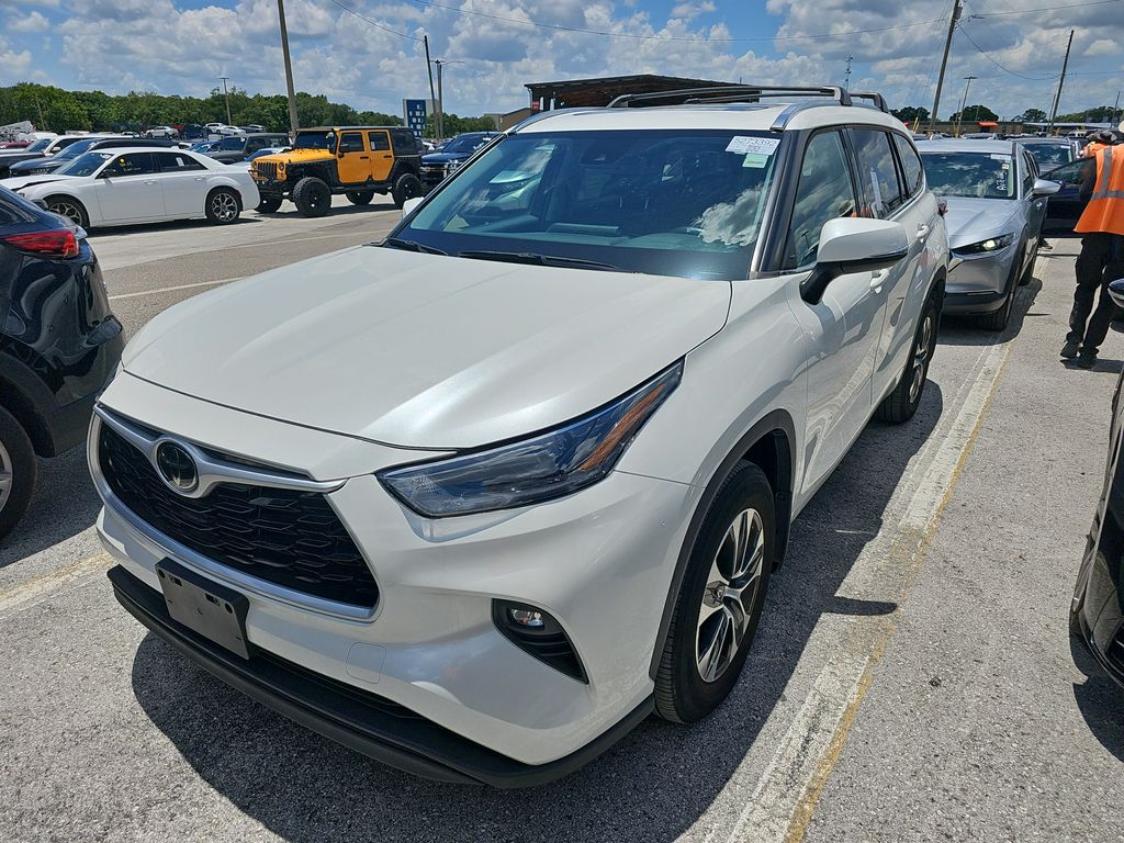 2021 Toyota Highlndr XLE photo
