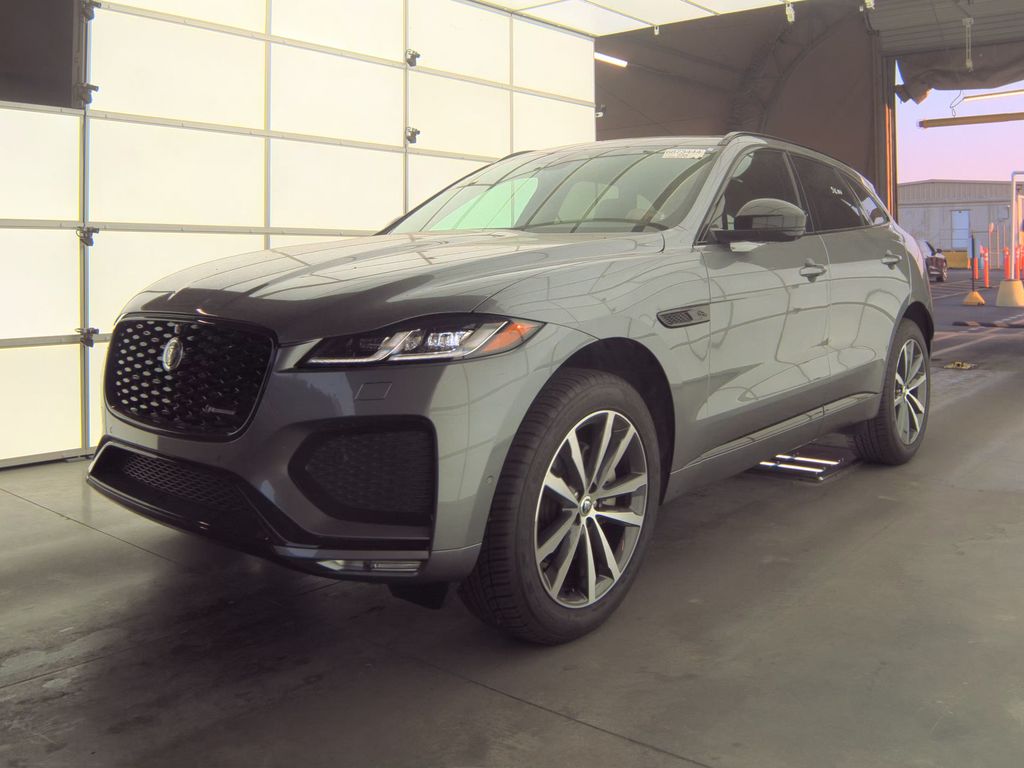 2025 Jaguar F Pace R-Dynam S photo
