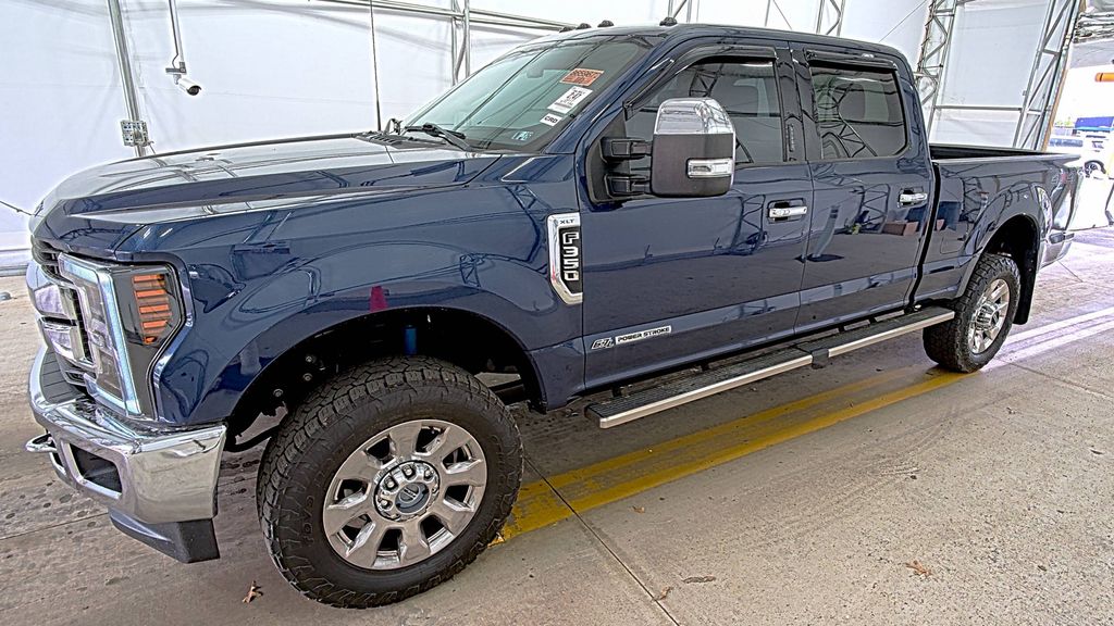 2017 Ford F-350 XLT photo