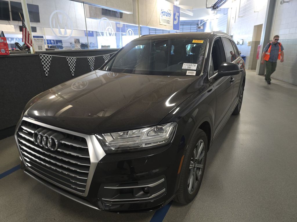 2017 Audi Q7 Premium + photo