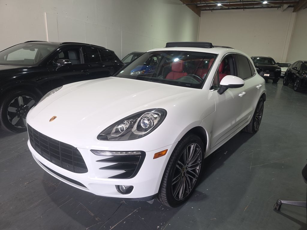 2017 Porsche Macan S photo